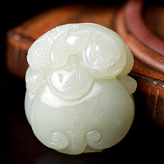 天然和田玉富贵金蟾吊坠★如意金蟾玉坠